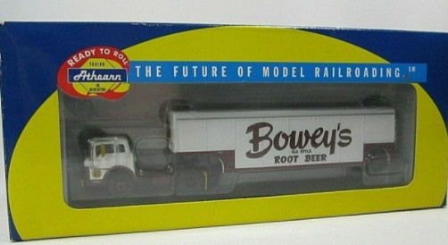 Athearn 91972 HO Bowey's Ford C Tractor w/ Beverage Trailer