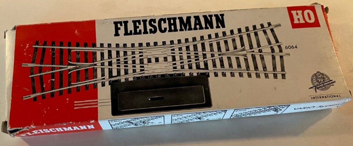 Fleischmann 6064 HO Scale 1725A Electric Double Crossing Train Track