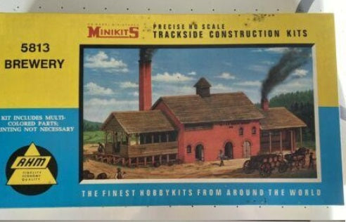 AHM 5813 HO Minikits Brewery Model Kit – Trainz