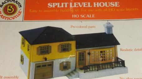 Bachmann 2713 HO Split Level House Building Kit