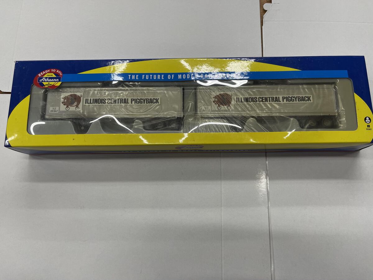 Athearn 73322 HO 40' Fruehauf Z- Van Trailer Illinois Central Piggyback