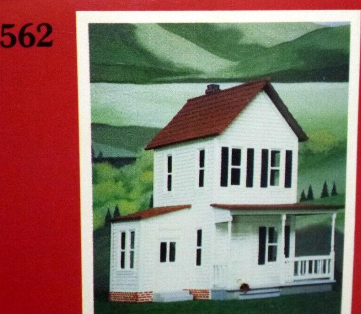 Korber 562 G Scale Aunt Millies House Kit
