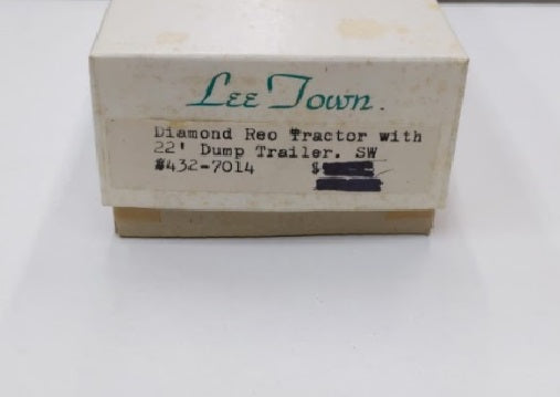 Lee Town 432-7014 HO Diamond Reo Tractor w/ 22' Dump Trailer SW Kit