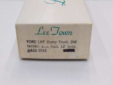 Lee Town 432-3042 HO Scale FORD LNT Dump Truck, DW. Tandem Axle, HEIL 12' Body