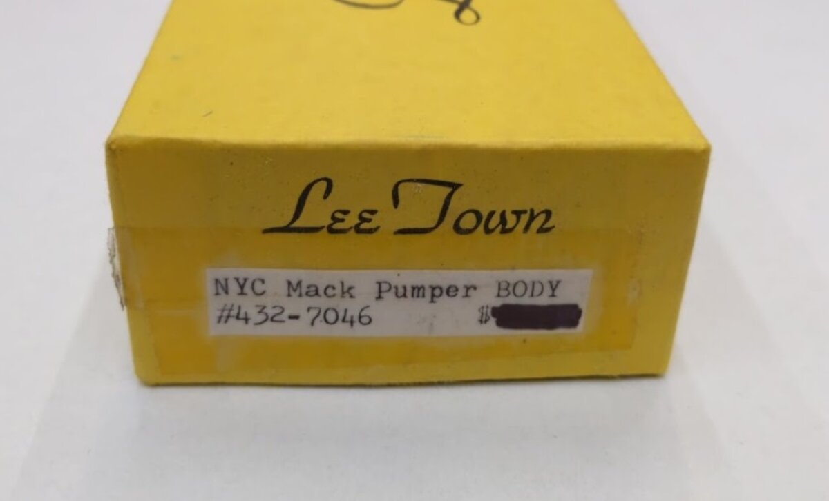 Lee Town 432-7046 HO Scale Mack Pumper BODY