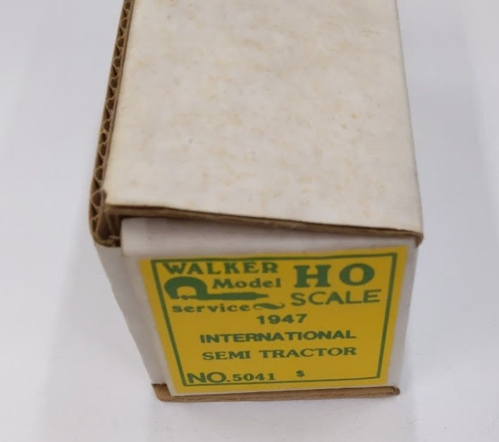 Walker Model Service 5041 HO 1947 International Semi Tractor Kit