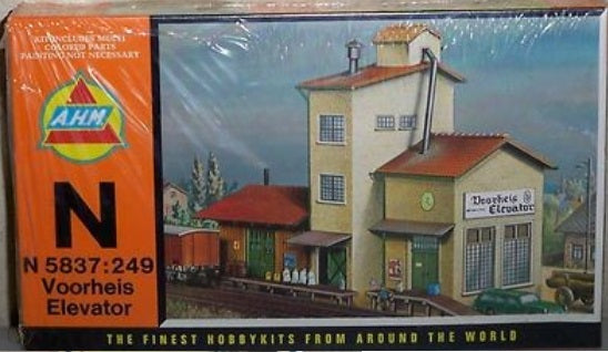 AHM 5837:249 N Scale Voorheis Elevator Building Kit