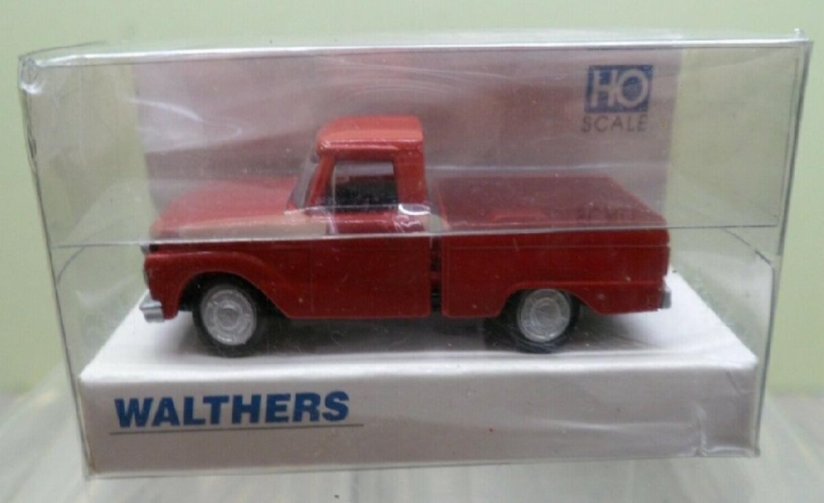 Walthers 933-1210 HO Red 1966 Ford F100 Pickup