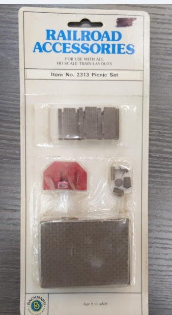 Bachmann 2313 HO Picnic Set