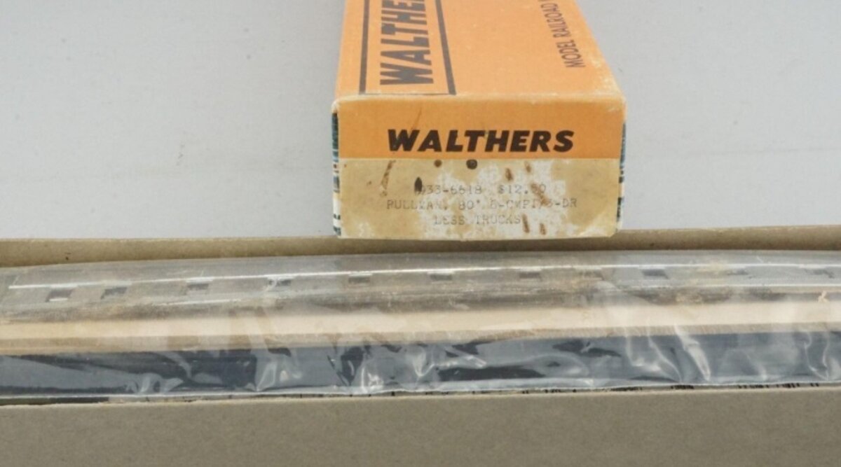 Walthers 6618 HO Undecorated 80' Pullman Car Train Kit