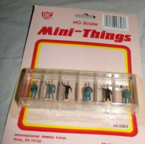IHC 42-3303 HO Train Railroad Workers Figures