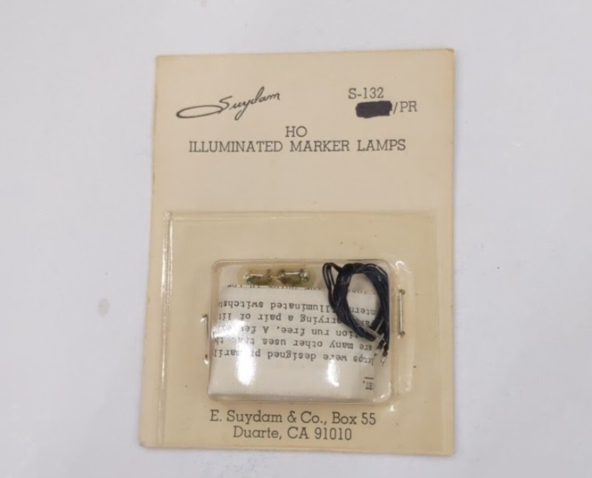 Suydam S-132 HO Illuminated Marker Lamps