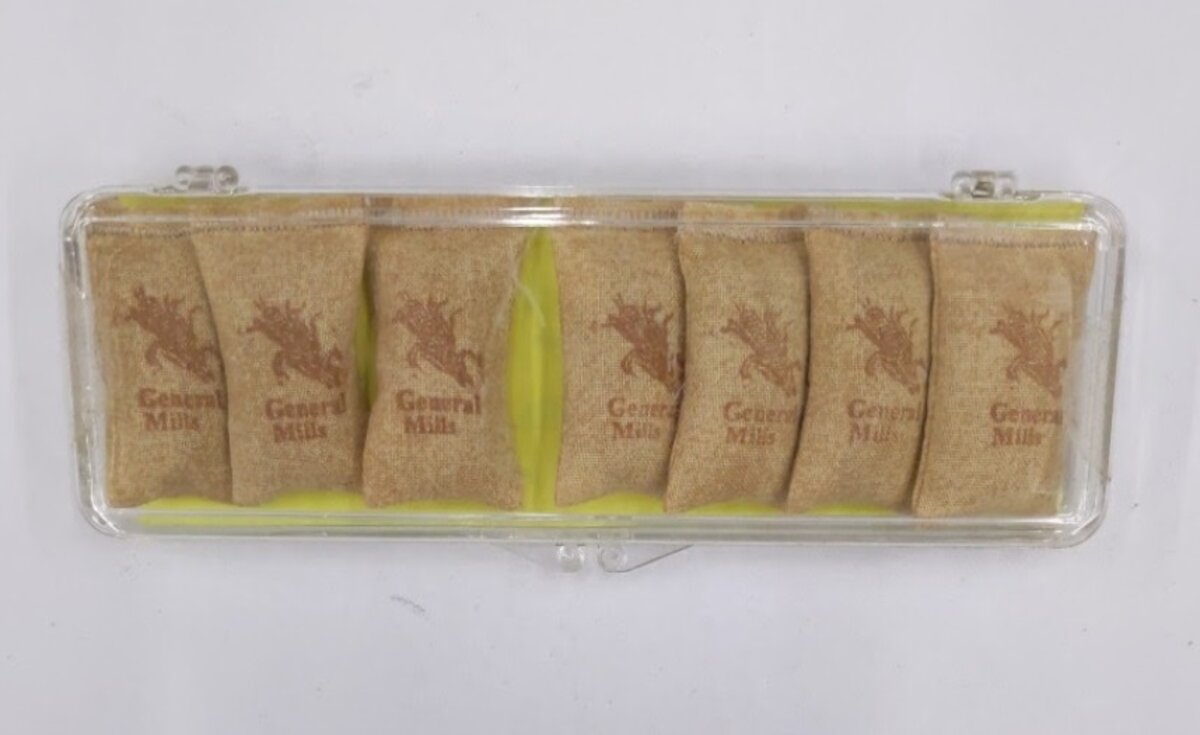 Layout Miniatures G Scale General Mills Feed Sacks