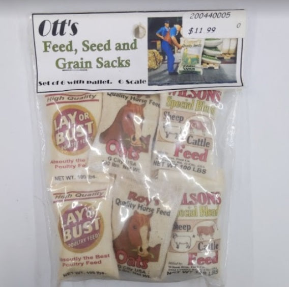 Ott's G Scale Horse Feed, Seed and Grain Sacks w/ Pallet (Set of 6)