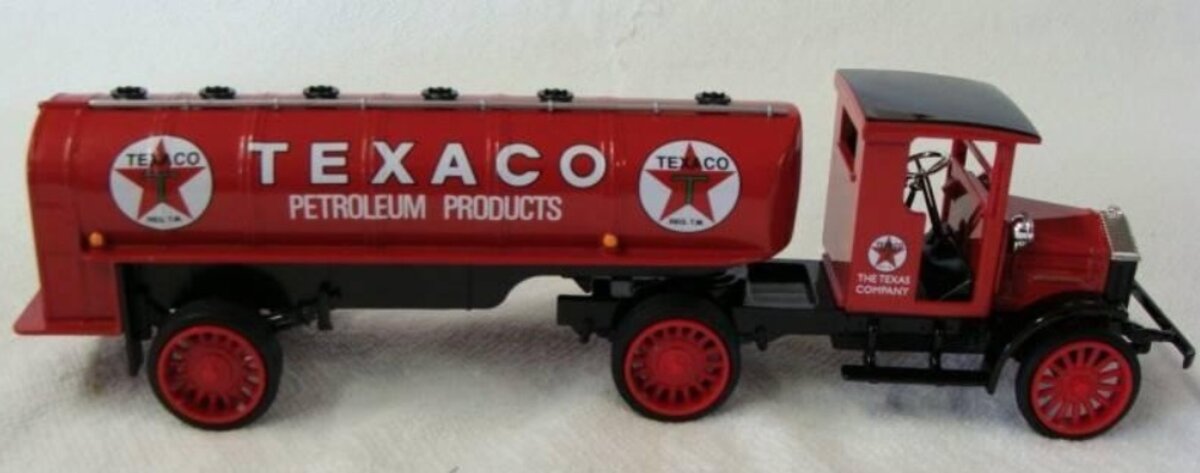 Ertl H817 1920 Pierce Arrow Cab With Tanker Texaco Metal Bank