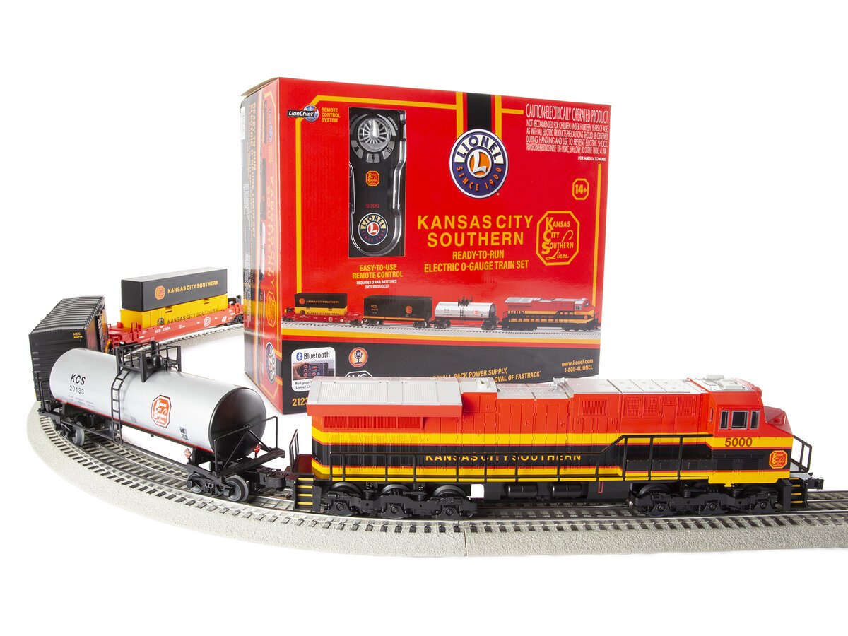 Lionel 2123030 KCS ET44 LionChief O Gauge Diesel Starter Freight Train Set