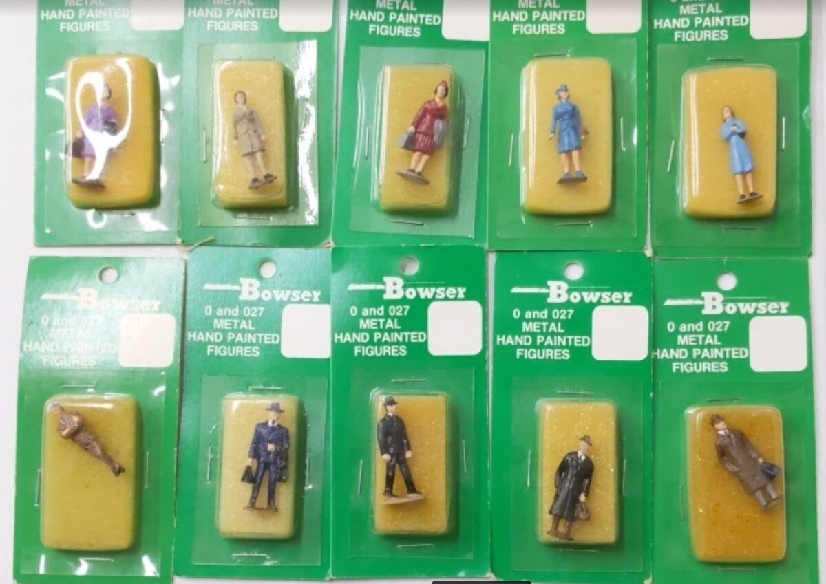 Bowser L-6 Lot of 10 Metal Painted Figures Strapping Young Gentlemen and Women
