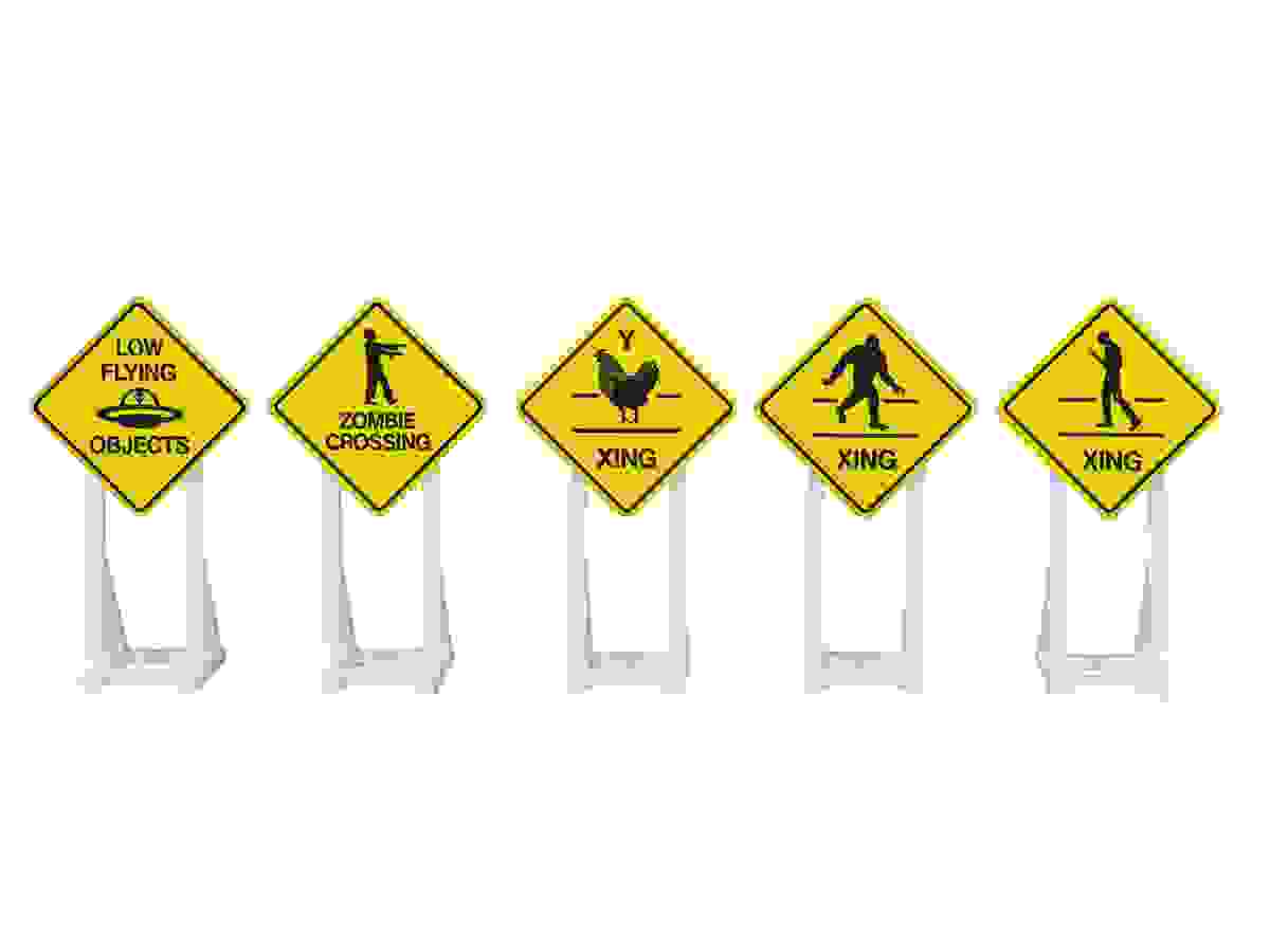 Lionel 2230170 O Unique Railroad Signs (Set of 5)