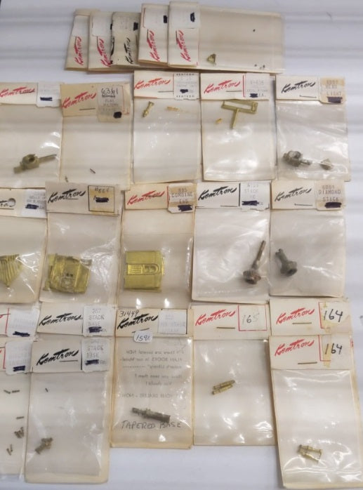 Kemtron HO Lot of 23 Assorted Brass Parts, Stacks, Ends, Handrail, Head Light
