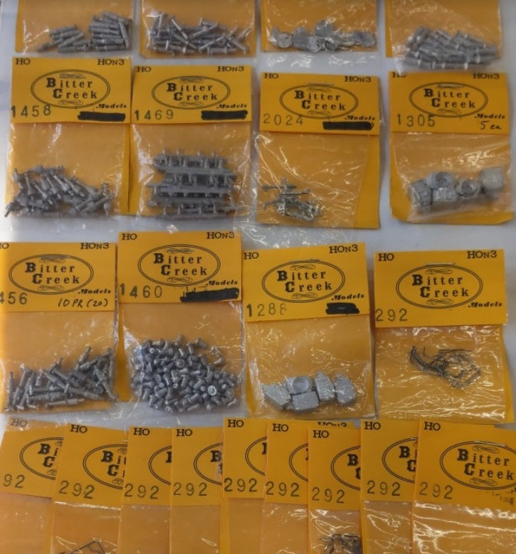 Bitter Creek Models Lot of 21 HOn3 Asst Parts, Stacks, Vents, Pedistal, Rails