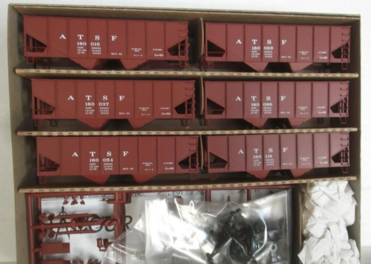 Accurail 2601 HO Santa Fe 6 Number Set USRA 55 Ton Hopper (Pack of 6)