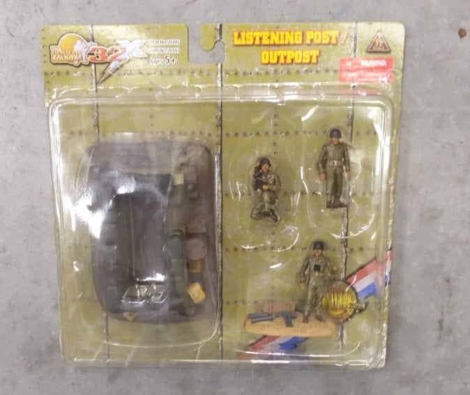 The Ultimate Soldier 20183 1:32 Listening Post / Outpost Military Action Figure