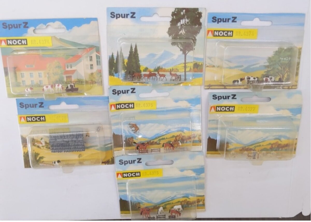 Noch L-4 Lot of 7 Z Scale Rural Farm land Figures, Cows, Horses, Sheep