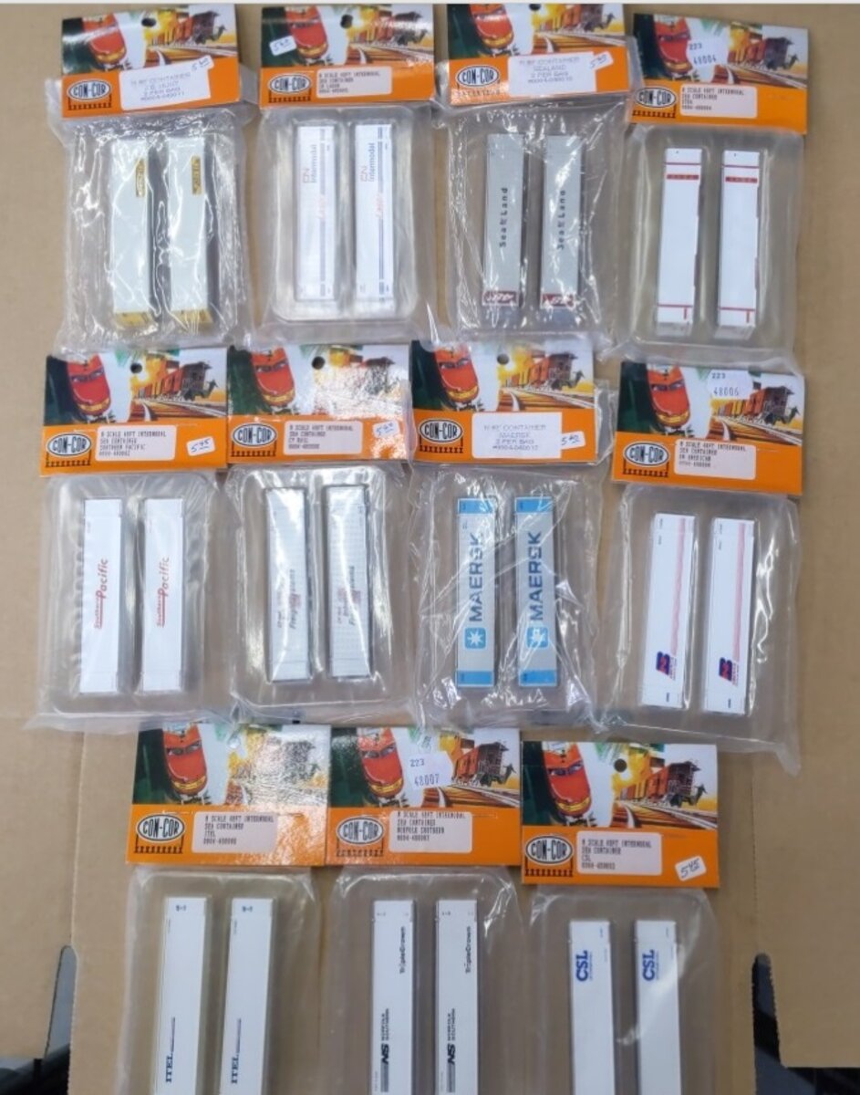 Con-Cor L-1 Lot of 11 N Scale Assorted Containers