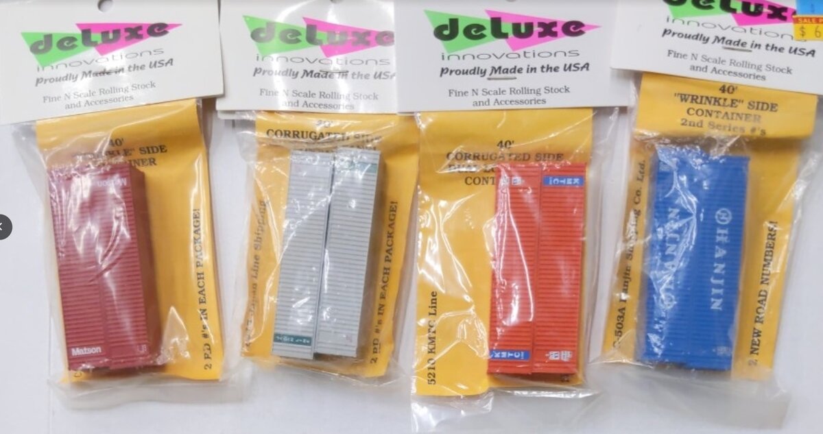 Deluxe Innovations L-4 Lot of 4 N Scale Assorted 40" Container Packs