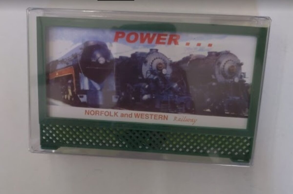 Town & Country Hobbies O Norfolk & Western 12-14v Lighted Blinking Billboard