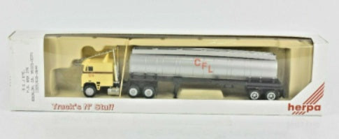 Herpa 502 HO CFL Freightliner Tanker Truck