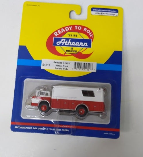 Athearn 91817 HO Fire Department Rescue Truck Red and White #9