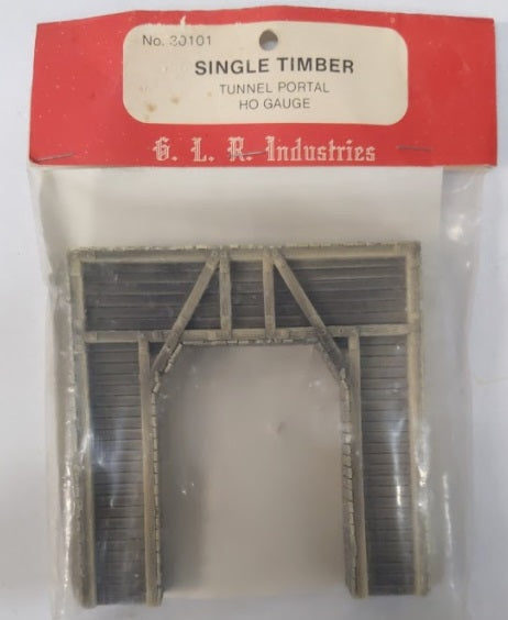 G.L.R. Industries 30101 HO Single Timber Tunnel Portal