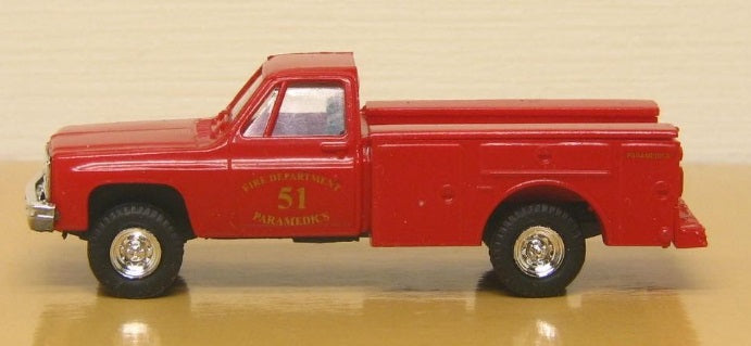 E-R Model Importers 040-90350 HO Fire Deparment Paramedics Chevrolet Truck #51