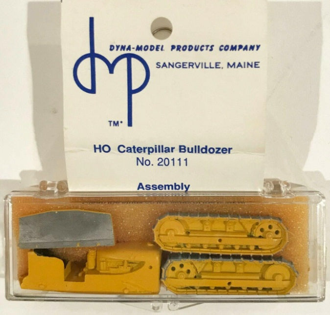 Dyna-Model 20111 1:87 Painted Caterpillar Bulldozer Kit