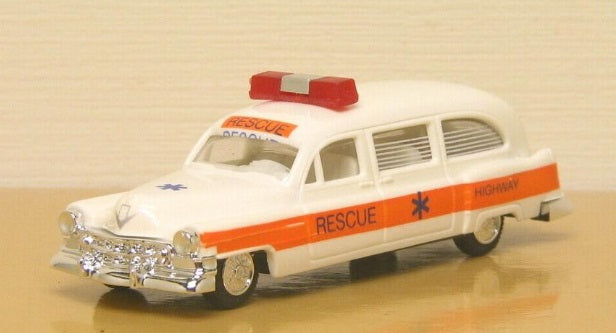 Praline 3453 HO '54 Cadillac Highway Rescue Ambulance