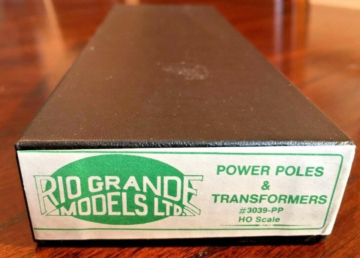 Rio Grande Models 3039-PP HO LTD Power Poles & Transformer Set