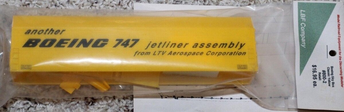 LBF Company 1800-2 HO Boeing Sky Box Classic Yellow