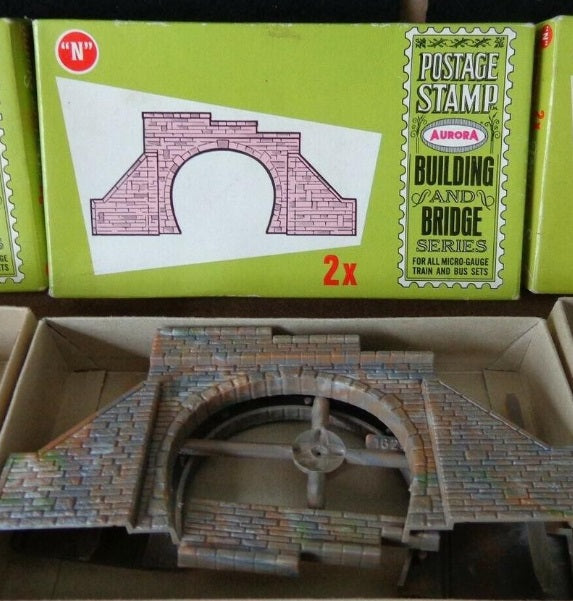 Aurora 4179-050 N Tunnel Portals Postage Stamp Plastic Kit (Box of 2)