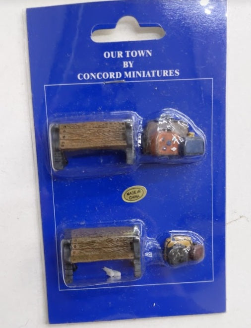 Concord M1849 O Scale Bench and Luggage Accents