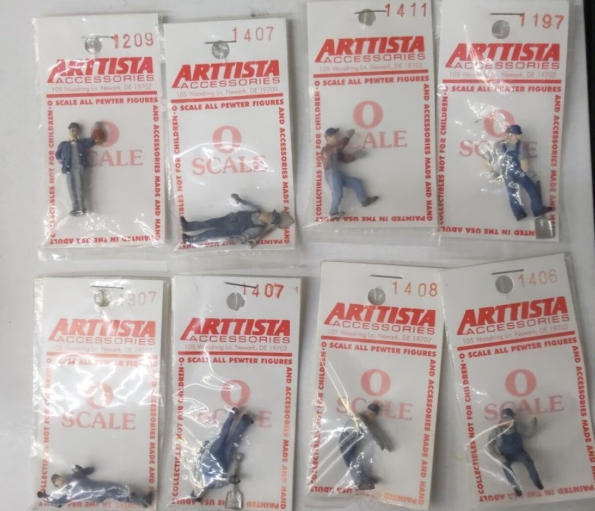 Arttista L-9 Lot of 8 Railroad Workers, Brakemen, Signalman Figures Etc