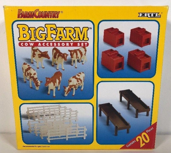 Ertl 4200 S Big Farm Cow Accessory Set (Box of 20)