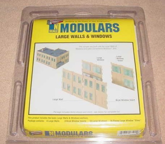 Walthers 933-3282 N Large Walls & Windows Plastic Kit