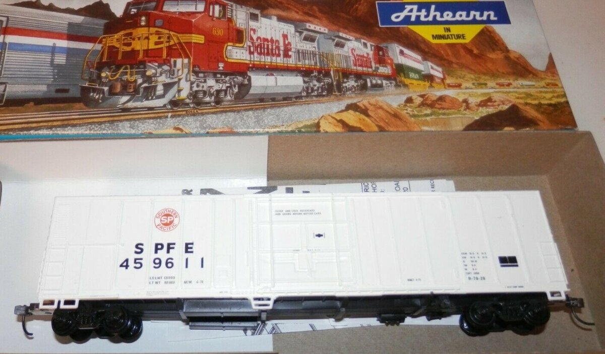 Athearn 2901I HO 57 Mech Reefer  S Pacific Fruit Express Car # 459611 Kit