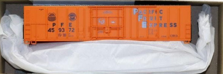 Athearn 2909D HO Pacific Fruit Express 57' Mech Reefer # 459372 Kit