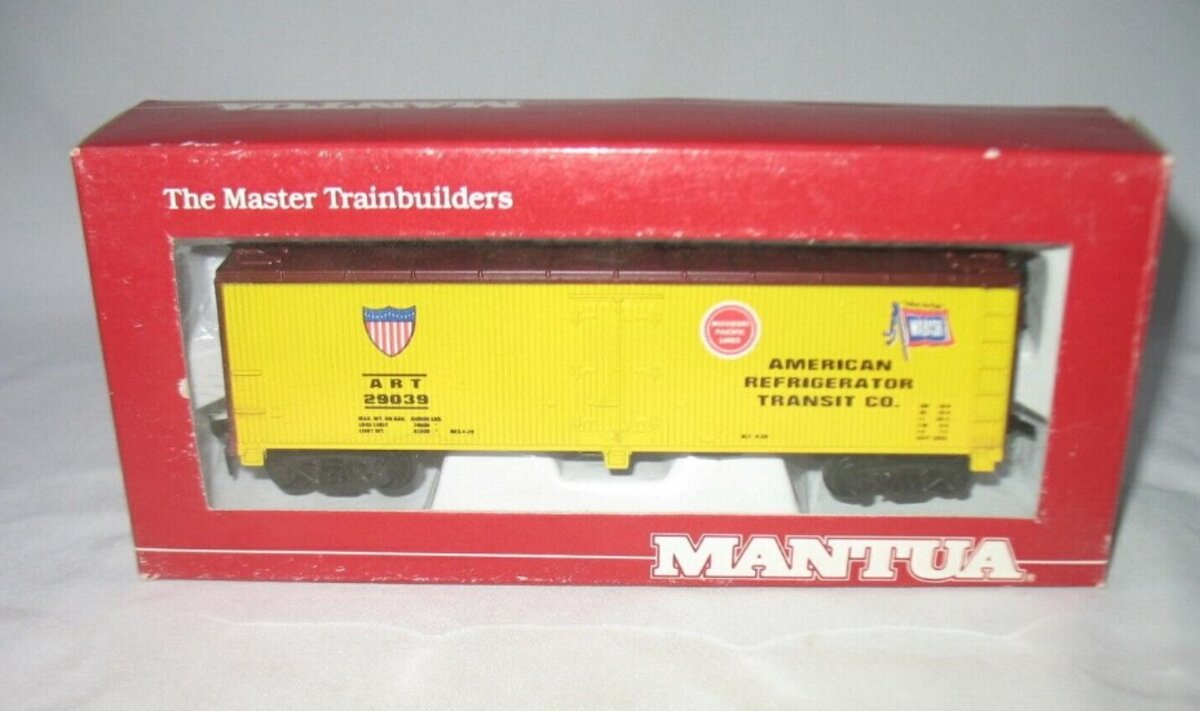 Mantua 739-182 HO Heavy 40' Woodside Reefer Car Refridgerator