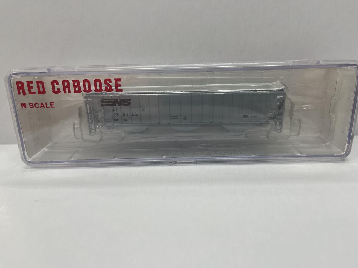 Red Caboose RM-25648-9 N Scale #255182 NS 3 Hopper Car