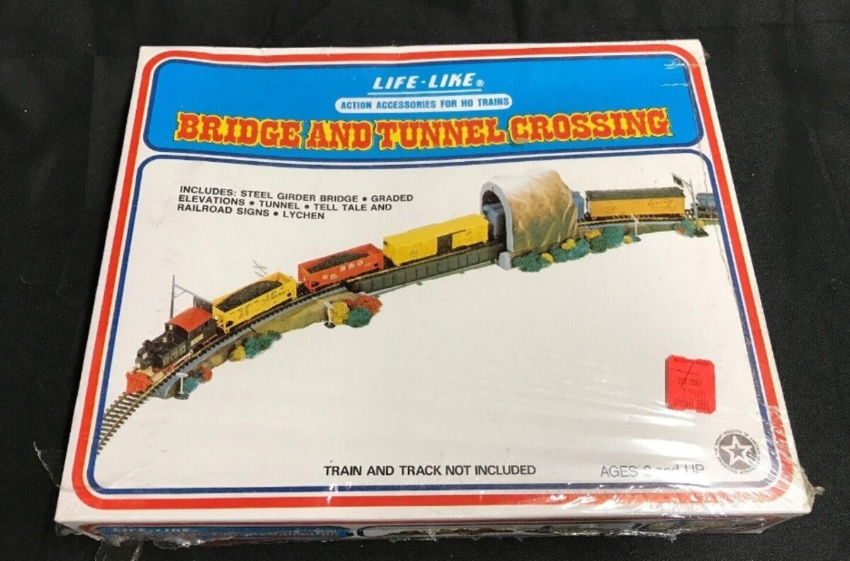 Life Like 01308 HO Bridge & Tunnel Crossing Kit