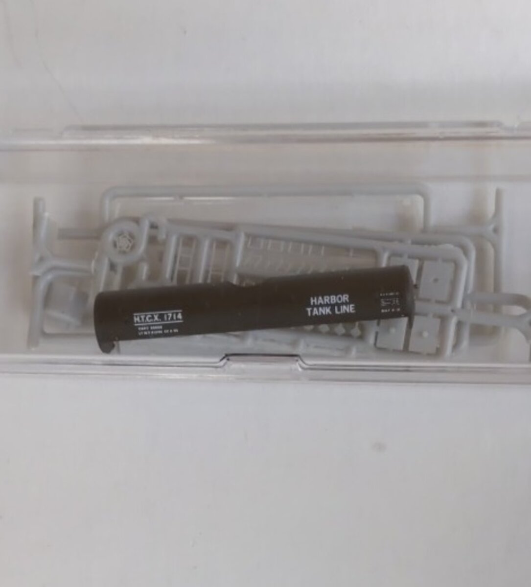 InterMountain N HTCX #1714 Harbor Tank Line Tank Container Kit No Whls/Cplr