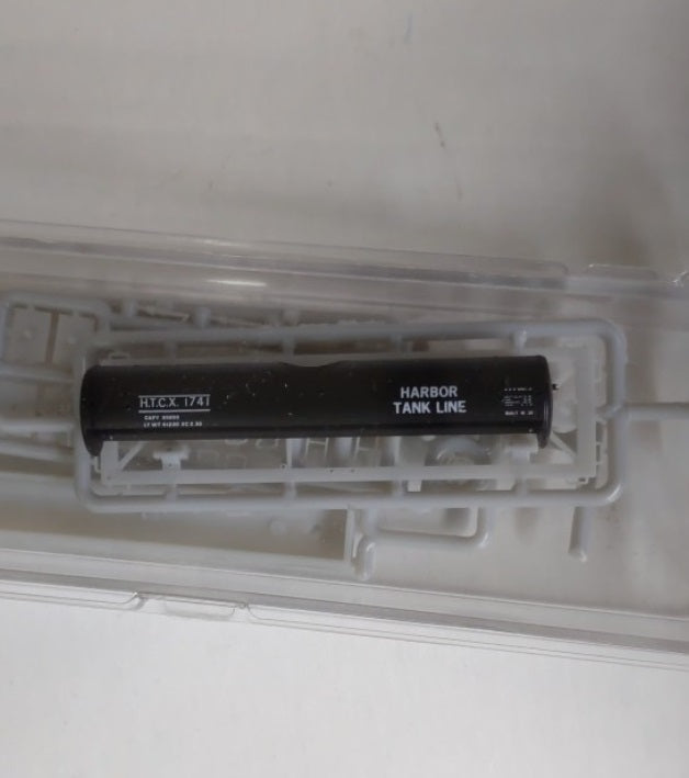 InterMountain 1741 Z HTCX Harbor Line Tank Container Kit - No Wheels